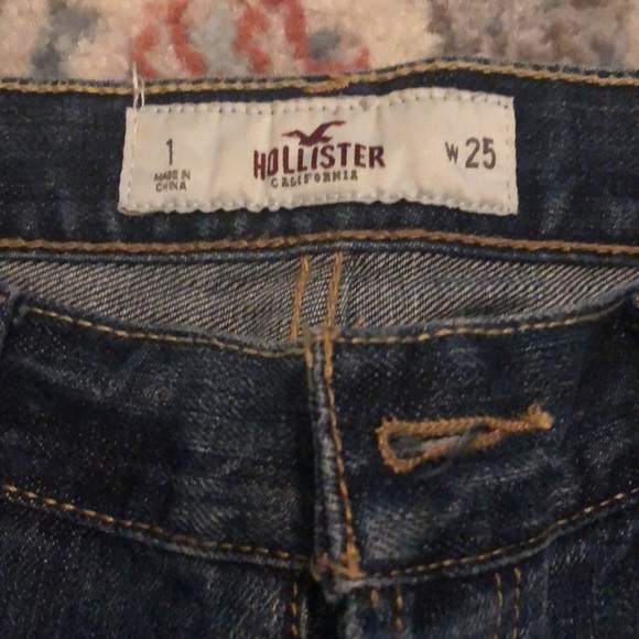 Hollister distressed jean shorts-Size 1  W25 - Picture 2 of 6